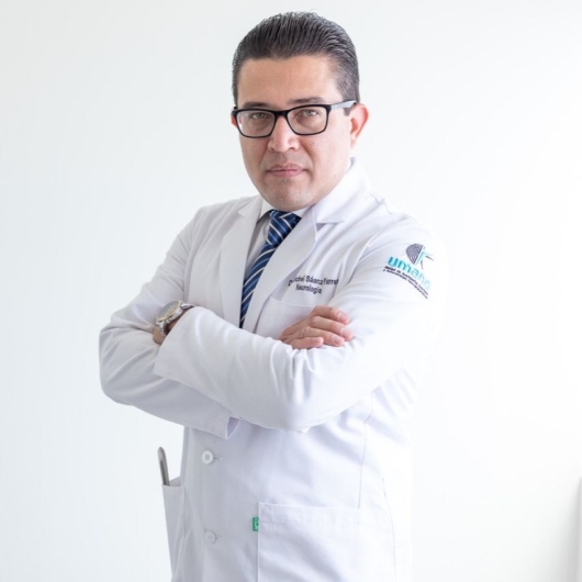 Dr. Michel Sáenz Farret